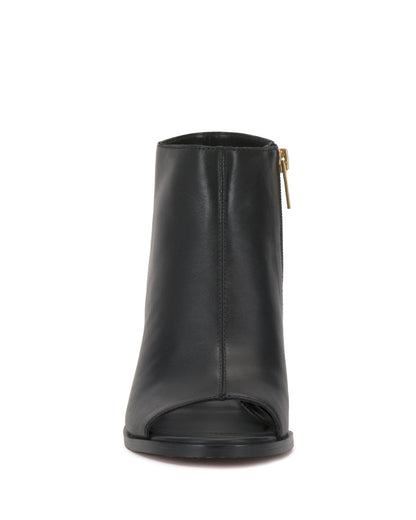 Vince Camuto Rimdia Sandal Black Leather
