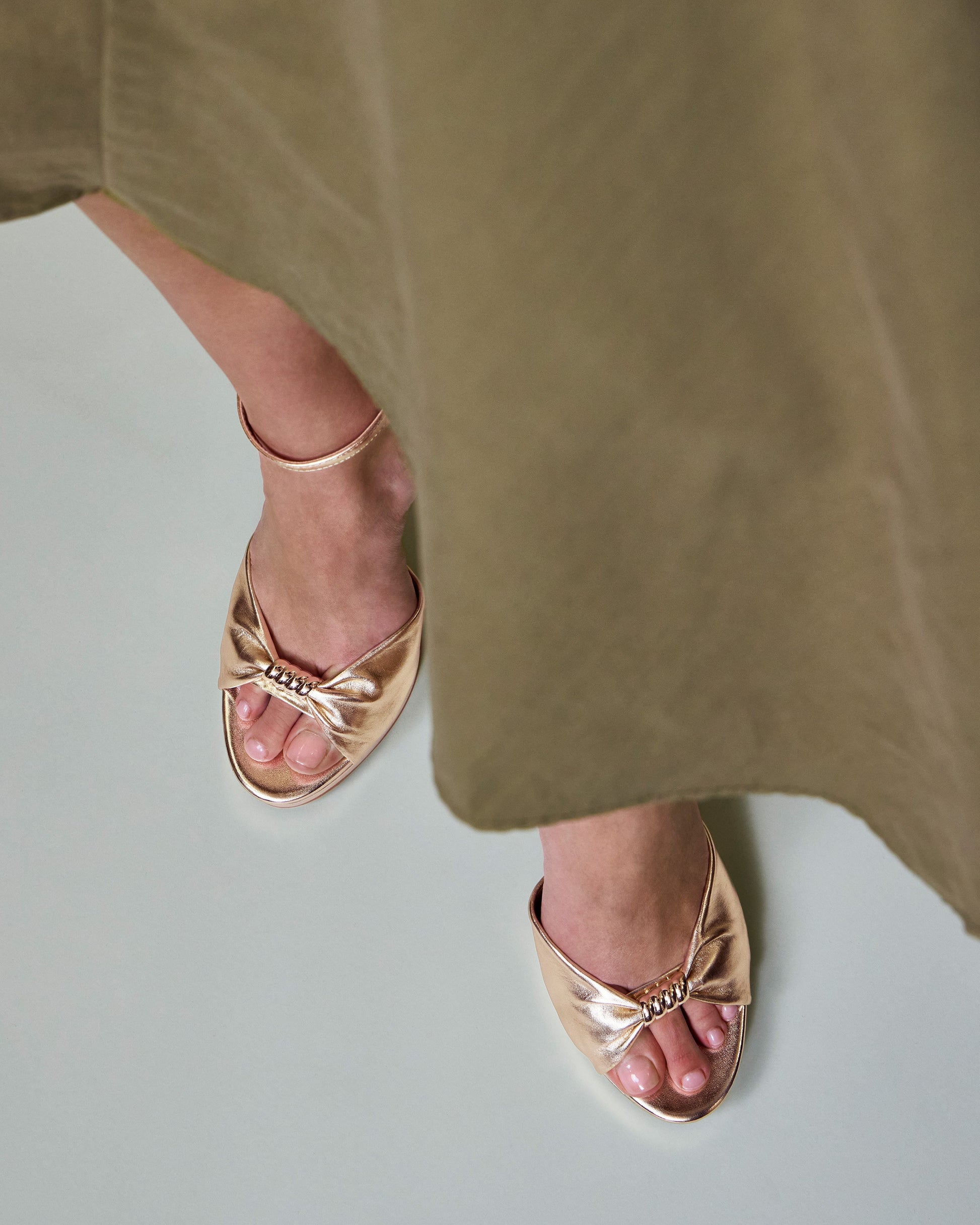 Vince Camuto Neala Sandal Egyptian Gold Metallic Leather