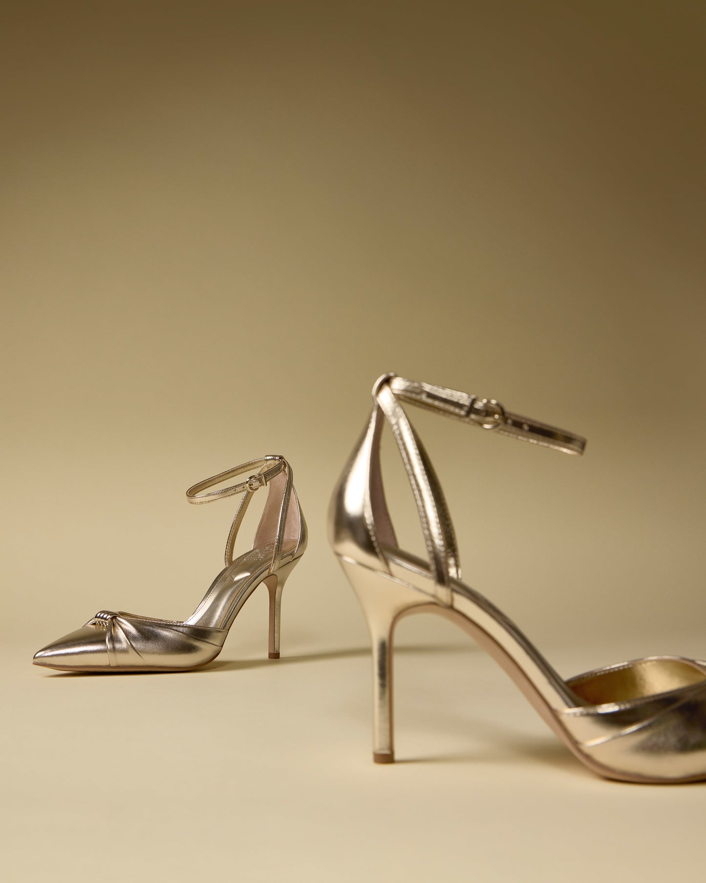 Vince Camuto Mallie Pump Egyptian Gold Metallic Leather