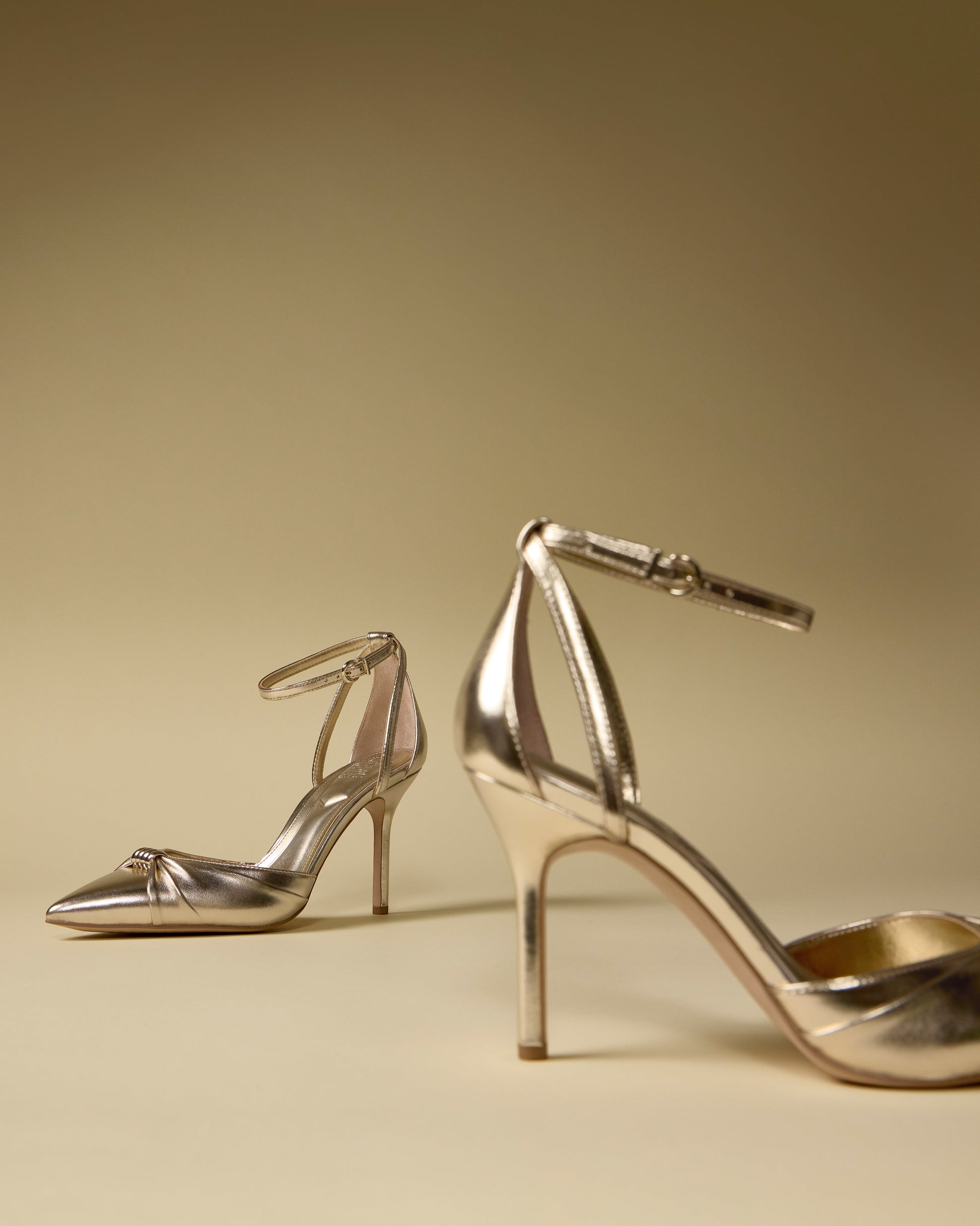 Vince Camuto Mallie Pump Egyptian Gold Metallic Leather