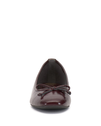 Vince Camuto Jenlea Ballet Flat Pomegranate Red
