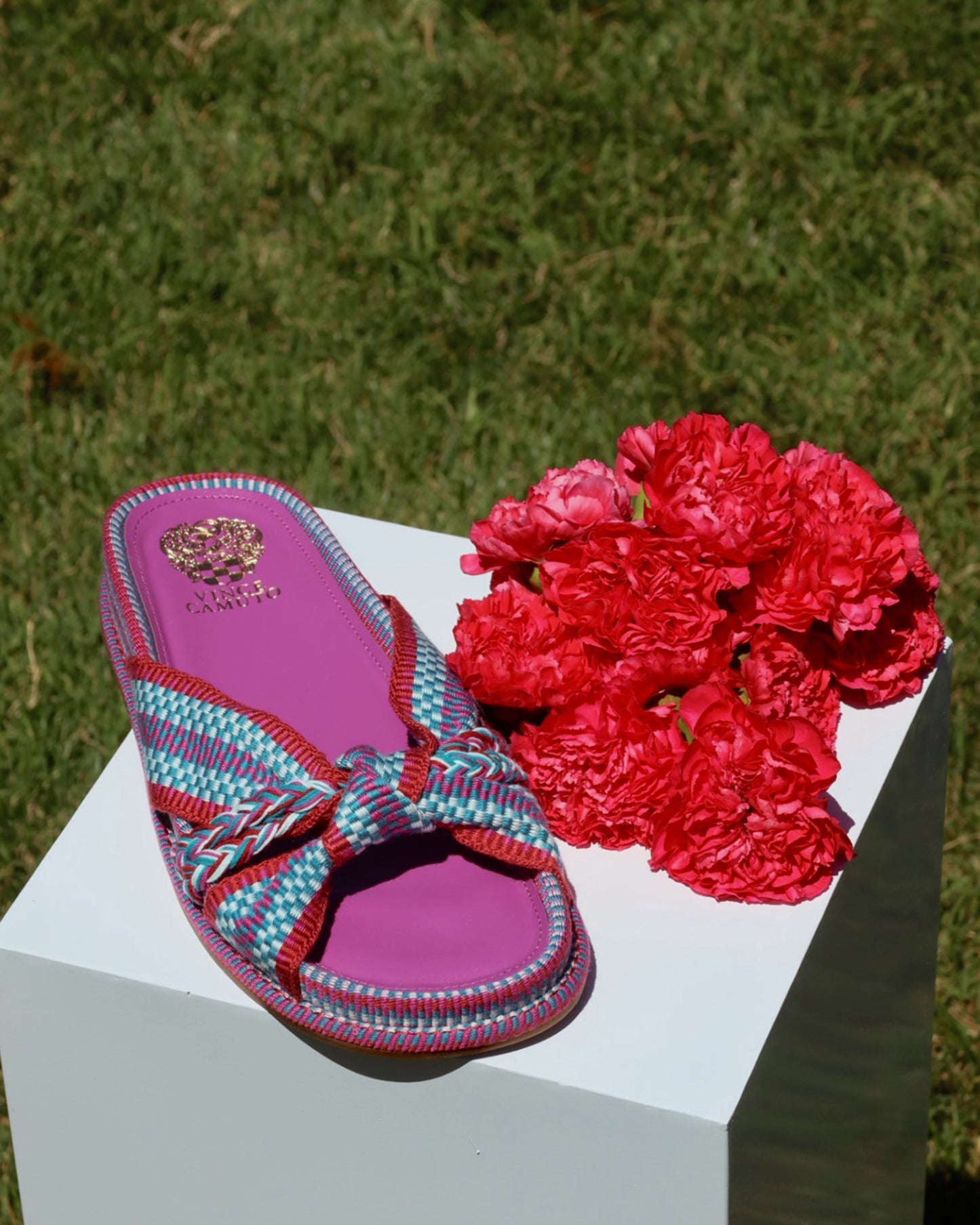 Vince Camuto Gryfynn Slide Orchid Multi