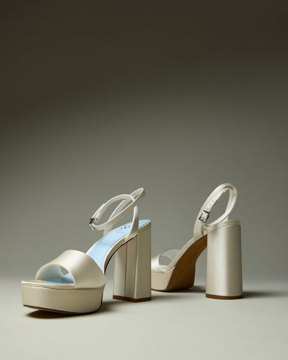 Vince Camuto Pendry Platform Sandal Milk Satin